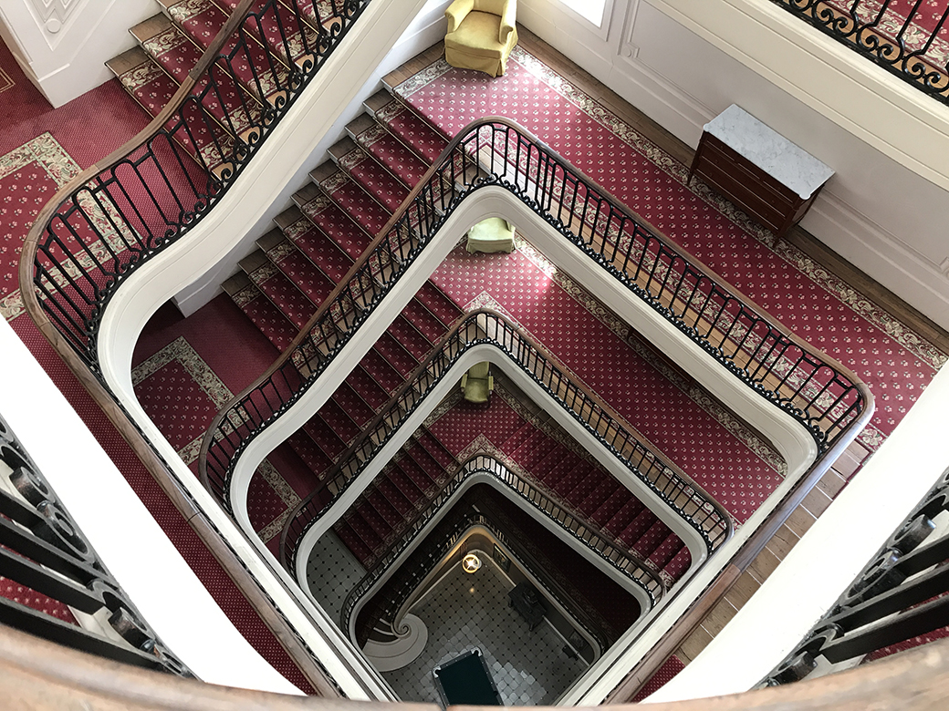 Stairwell, Hôtel-Club Cosmos Contrexéville